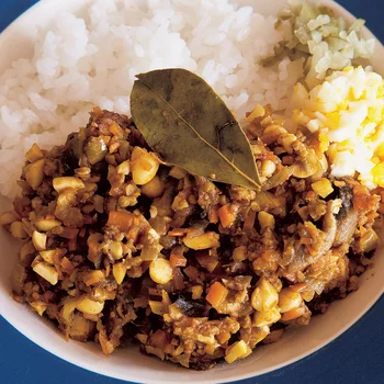 大豆とひき肉のドライカレー