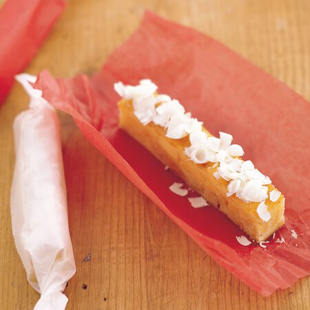 ホワイトチョコブラウニー By八田真樹さんの料理レシピ プロのレシピならレタスクラブ