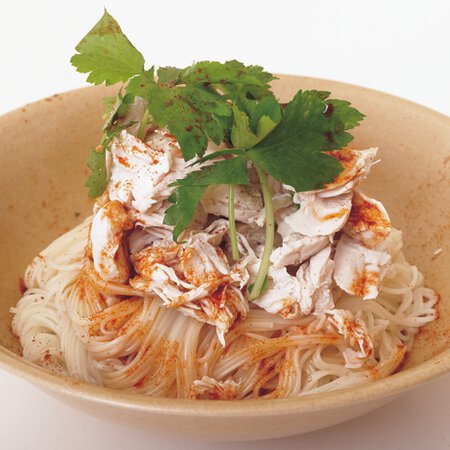 ピリ辛釜あげそうめん Byワタナベマキさんの料理レシピ プロのレシピならレタスクラブ