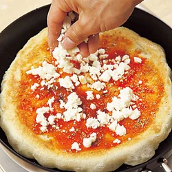 チーズはちぎっておくと短時間でとろ〜りに
