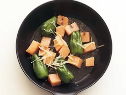 ピーマンはまるごと蒸せば種も食べられる！