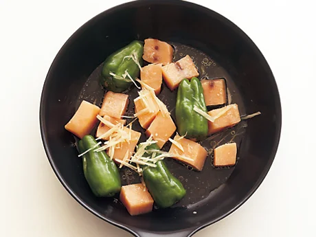 ピーマンはまるごと蒸せば種も食べられる!