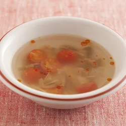 ザーサイとトマトのピリ辛スープ