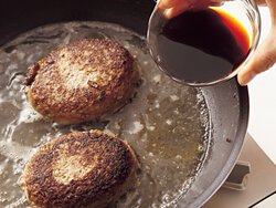 和風煮込みハンバーグ By藤井恵さんの料理レシピ プロのレシピならレタスクラブ