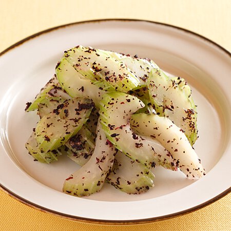 セロリのゆかり炒め By伊藤晶子さんの料理レシピ プロのレシピならレタスクラブ