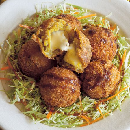 カレーコロッケ By枝元なほみさんの料理レシピ プロのレシピならレタスクラブ
