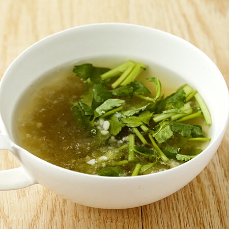 とろろ昆布の塩麹スープ By牧野直子さんの料理レシピ プロのレシピならレタスクラブ