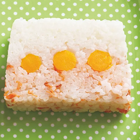 鮭とにんじんのすしケーキ By渡辺麻紀さんの料理レシピ プロのレシピならレタスクラブ