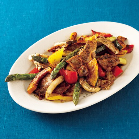 ハーブポーク 野菜のグリルサラダ By植松良枝さんの料理レシピ プロのレシピならレタスクラブ