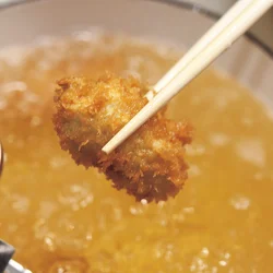 油をきりながら取り出す