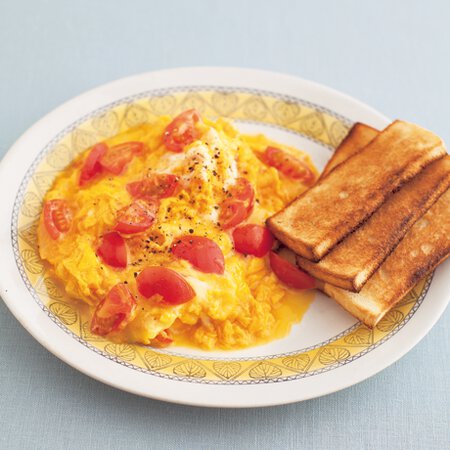 チーズスクランブルエッグ By鈴木薫さんの料理レシピ プロのレシピならレタスクラブ