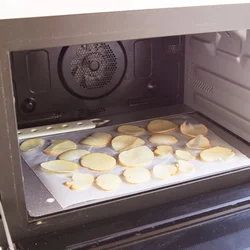 電子レンジで加熱する