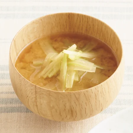 セロリのみそ汁