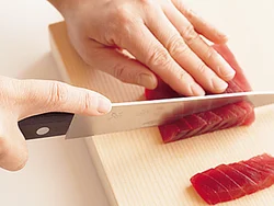 包丁をしっかり安定させることが大事