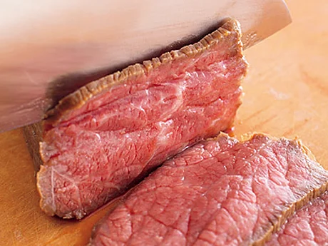食べやすいようになるべく薄く切る
