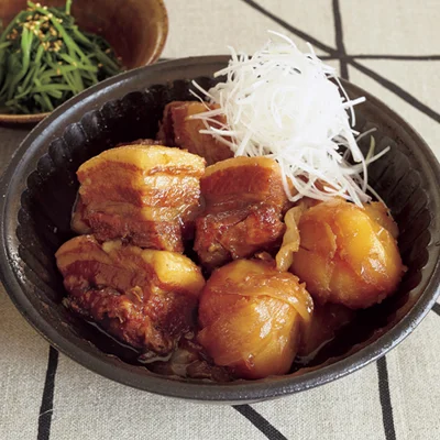 ごろごろ角煮肉じゃが