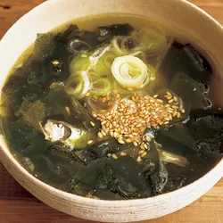 炒めわかめスープ