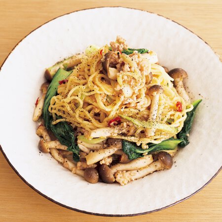 ひき肉とチンゲン菜のポン酢みそ焼きそば By下条美緒さんの料理レシピ プロのレシピならレタスクラブ