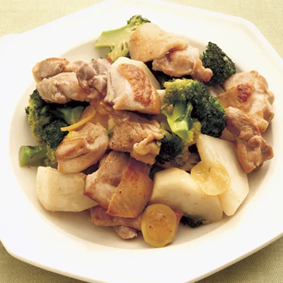 とり肉とブロッコリーの中華炒め
