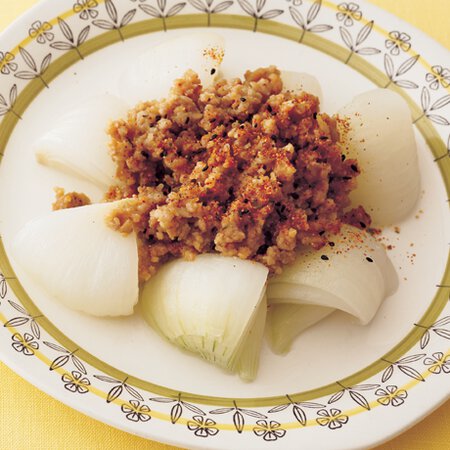 新玉ねぎのレンジ蒸しにんにく味噌のっけ By野口真紀さんの料理レシピ プロのレシピならレタスクラブ