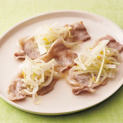 豚肉ソテーのもやしのせ
