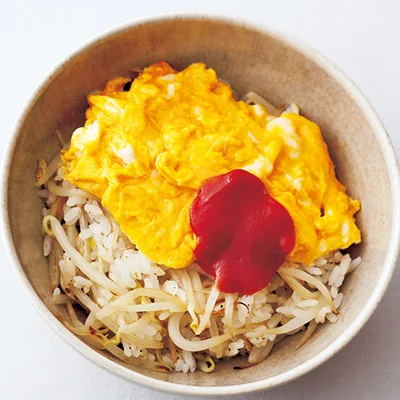 もやしバターライスのエッグのせ丼