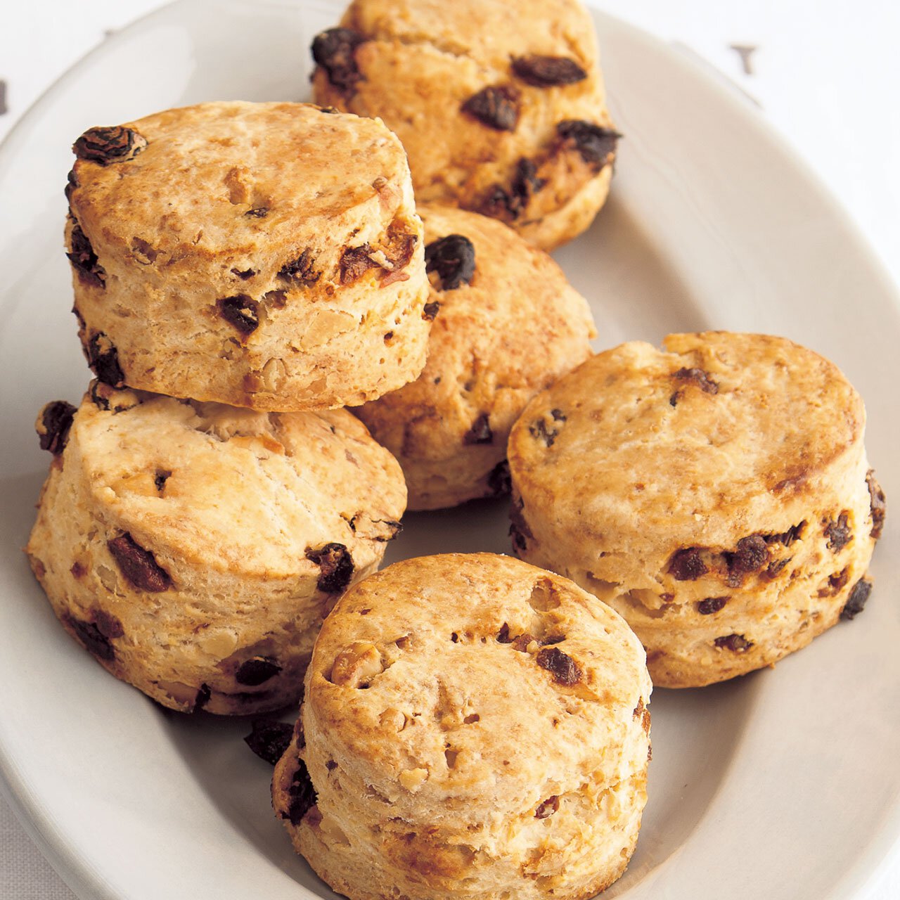 レーズンとくるみのおからスコーン By石橋かおりさんの料理レシピ プロのレシピならレタスクラブ