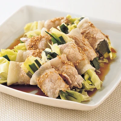 豚肉の野菜巻きポン酢ごまだれがけ