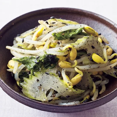 セロリと豆もやしのナムル