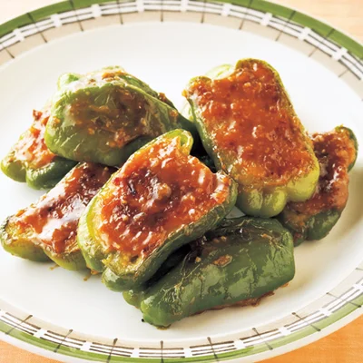 ピーマンの肉詰め焼き