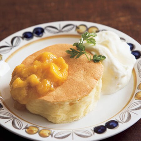 マンゴーソースのスフレパンケーキ By若山曜子さんの料理レシピ プロのレシピならレタスクラブ