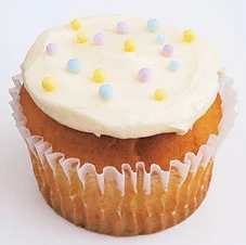 はちみつバタークリームカップケーキ By八田真樹さんの料理レシピ プロのレシピならレタスクラブ