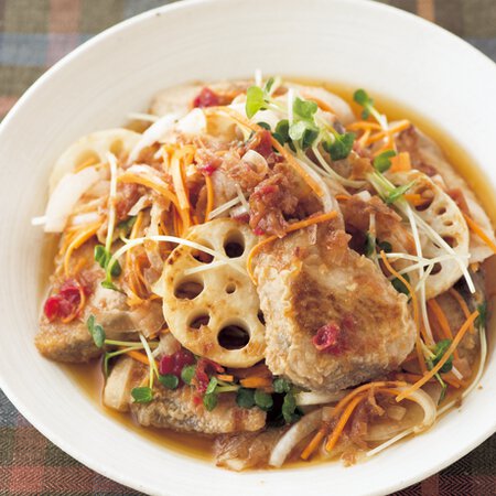 かつおの焼き漬け 梅風味 Byきじまりゅうたさんの料理レシピ プロのレシピならレタスクラブ