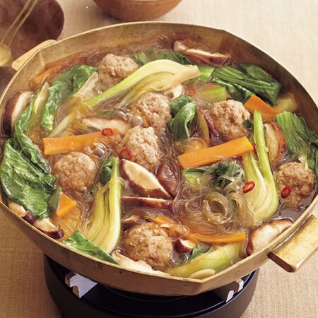 肉だんごの中華はるさめ鍋 By市瀬悦子さんの料理レシピ プロのレシピならレタスクラブ