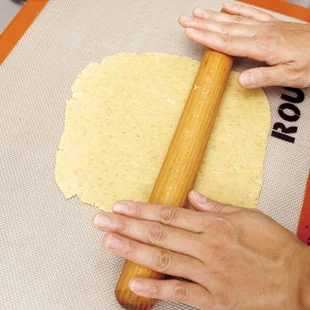 厚みもさくさくに仕上げるポイント。わかりづらければ、定規で4mm厚さに計って。