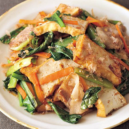 厚揚げと小松菜のおかか炒め By伊藤朗子さんの料理レシピ プロのレシピならレタスクラブ