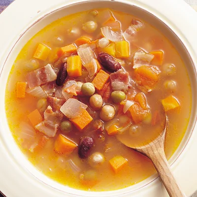 豆たっぷりミネストローネ