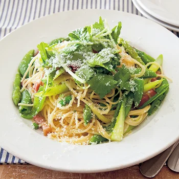 緑野菜のペペロンチーノパスタ