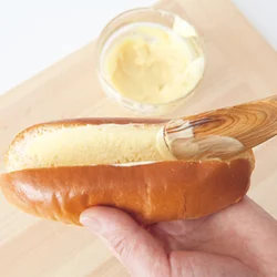 からしマヨネーズがコンビーフ＆キャベツによく合う。パンを温めるので温かい具との相性もいい。さめてももちろんおいしい。