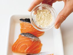 鮭のカレームニエル By牧野直子さんの料理レシピ プロのレシピならレタスクラブ