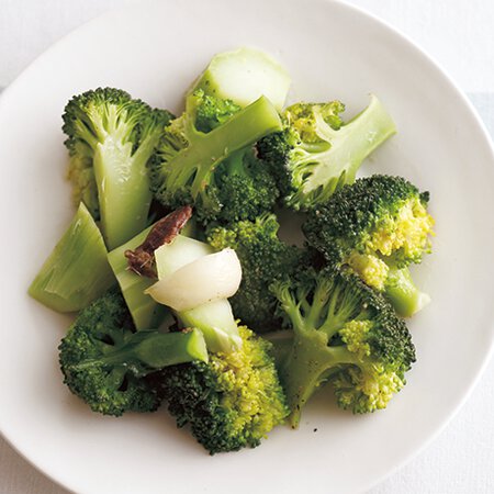 ブロッコリーのアンチョビー風味 By堤人美さんの料理レシピ プロのレシピならレタスクラブ