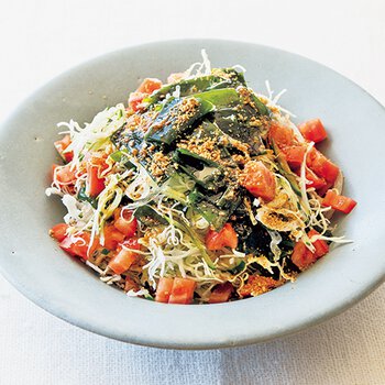 わかめと春キャベツのサラダ By飛田和緒さんの料理レシピ プロのレシピならレタスクラブ