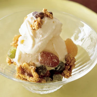 アイスと 一緒に バニラや抹茶のアイスクリームに添えれば、即席和風パフェのでき上がり。