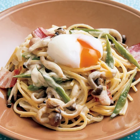 ベーコンといんげんのクリームパスタ