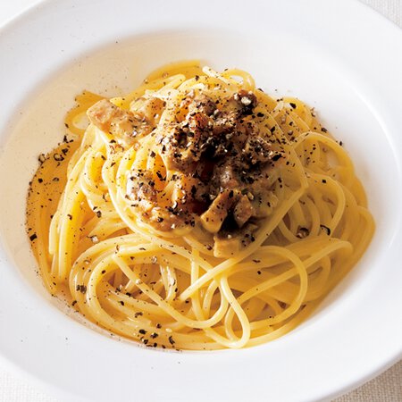 塩豚カルボナーラ By原田慎次 リストランテ アロマフレスカ さんの料理レシピ プロのレシピならレタスクラブ