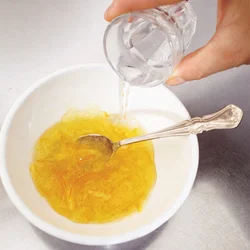 大人は水じゃなくて お酒をちょっと 混ぜてもいいわね