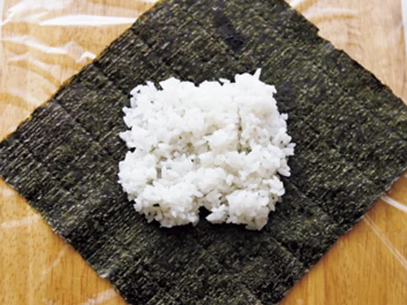 ご飯をのせる