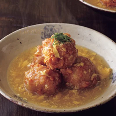 里いもおかき揚げ 黄身あんかけ