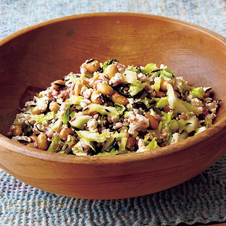 雑穀米と塩もみキャベツのヘルシーサラダ By堤人美さんの料理レシピ プロのレシピならレタスクラブ