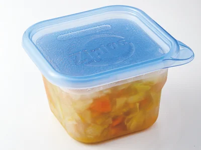 【さらに冷凍でパワーアップ】冷凍するとさらに野菜の細胞壁がこわれ、解凍時に成分がスープに溶け出し、効能アップ。保存容器に入れ、冷凍室で約2週間保存可能。